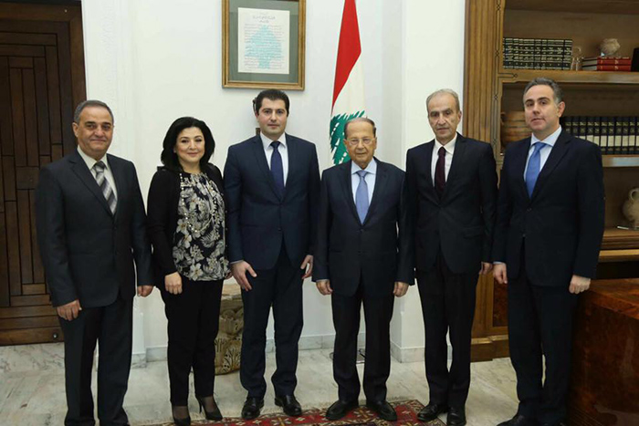 مجلس إدارة المؤسسة العامة للاسكان في قصر بعبدا