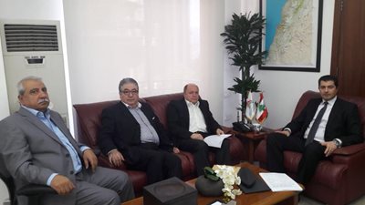 لحود تبادل المقترحات والمشاريع مع رئيس الإتحاد العمالي