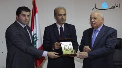  المؤسسة العامة للإسكان تكرّم حيدر ويونس     - لحود: 62 ألف قرض و6612 مليار ليرة في السوق